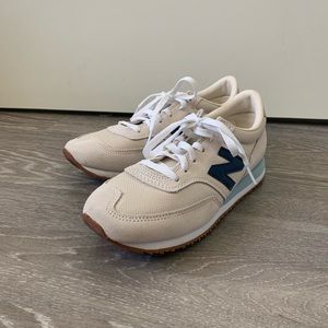 NEW BALANCE SNEAKERS